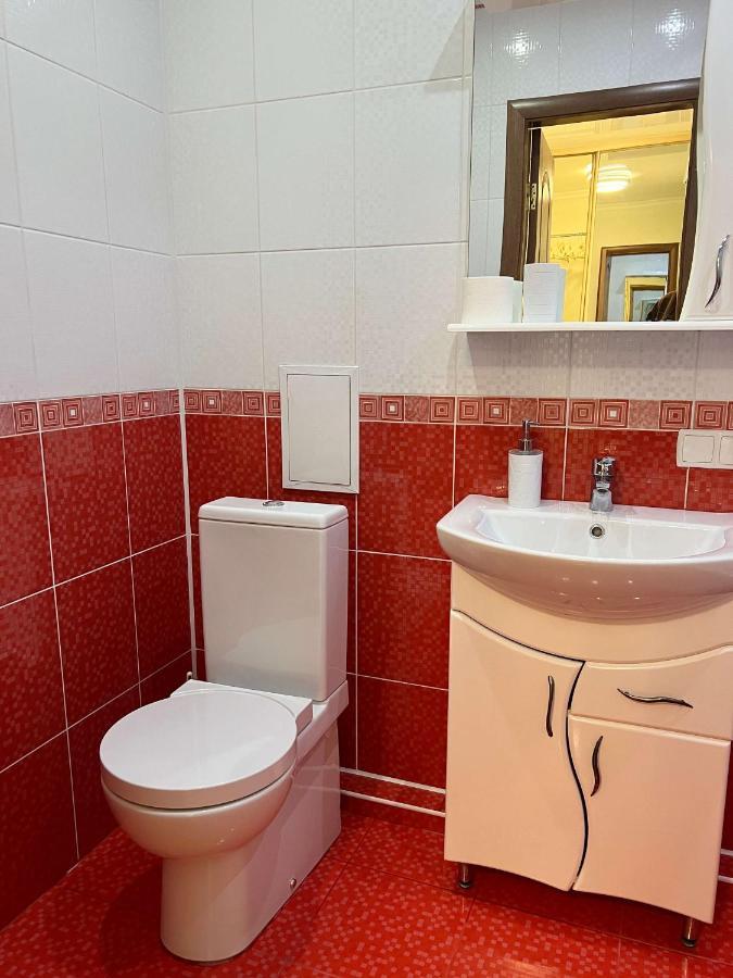 New Apartment "Family Estate" Кам'янець-Подільский Екстер'єр фото